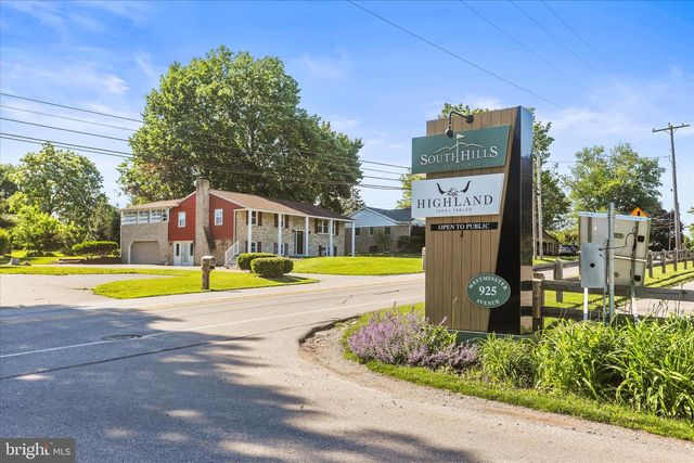 930 WESTMINSTER AVE, Hanover, PA 17331