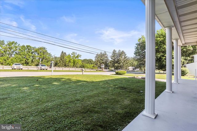 930 WESTMINSTER AVE, Hanover, PA 17331