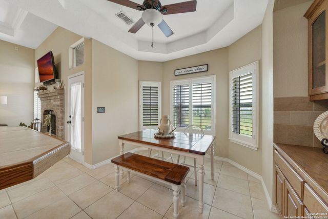 788 County Road 140, Floresville, TX 78114