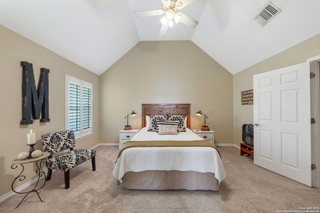 788 County Road 140, Floresville, TX 78114