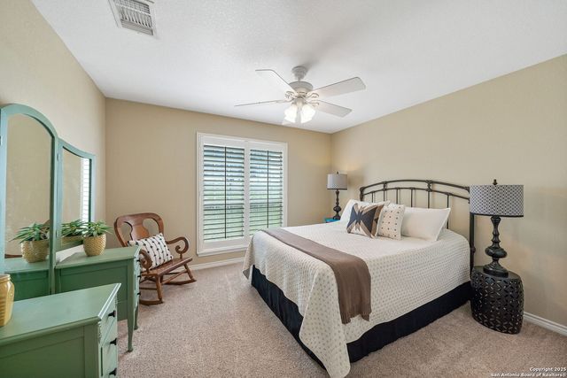 788 County Road 140, Floresville, TX 78114