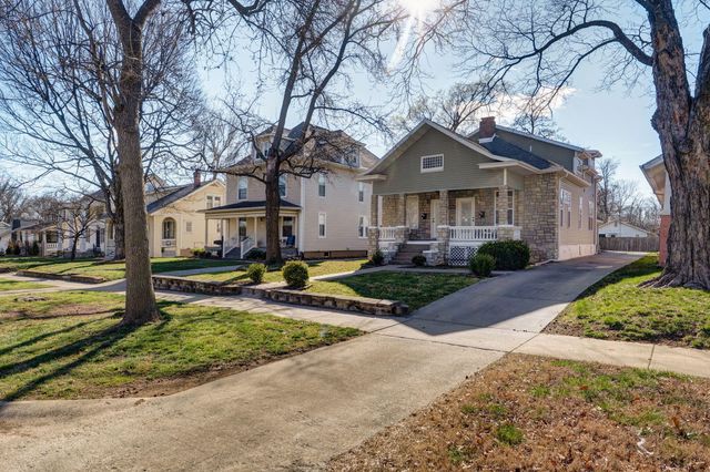 737 S Pickwick Avenue A & B, Springfield, MO 65802