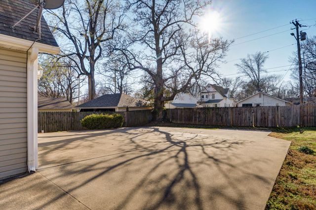 737 S Pickwick Avenue A & B, Springfield, MO 65802