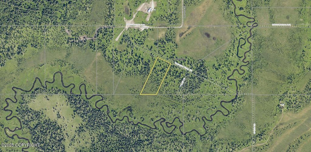 69231 Tanners Trail Road, Anchor Point, AK 99556
