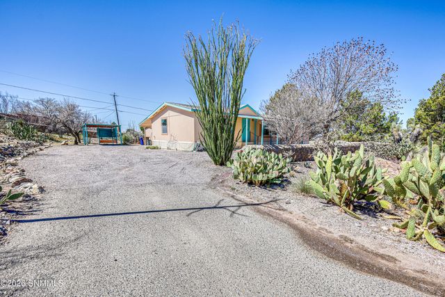 5237 Chiricahua Trail, Las Cruces, NM 88012
