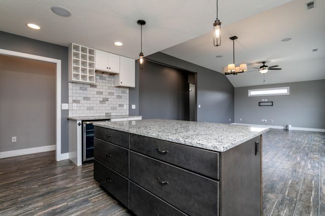 13655 BOBBIE GARRETT DR, Ashland, MO 65010