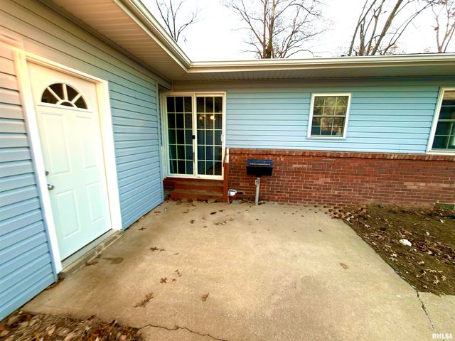 274 OAKTREE Avenue, Salem, IL 62881