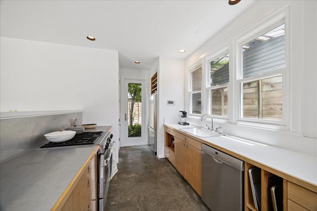 1418 Kipling Street, Houston, TX 77006