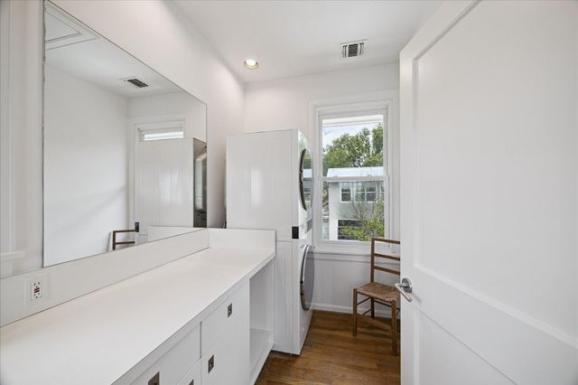 1418 Kipling Street, Houston, TX 77006