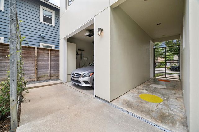1418 Kipling Street, Houston, TX 77006