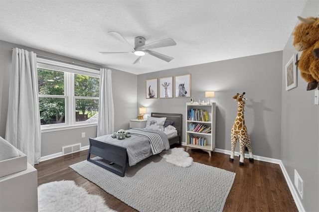 5726 Howe Drive, Fairway, KS 66205