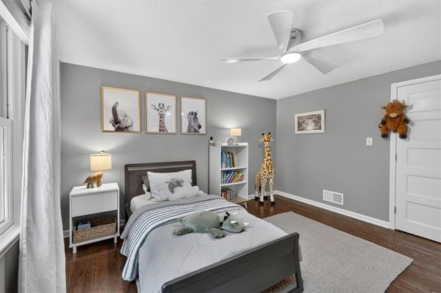 5726 Howe Drive, Fairway, KS 66205