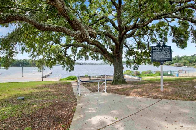 3570 N 12th Ave, Pensacola, FL 32503