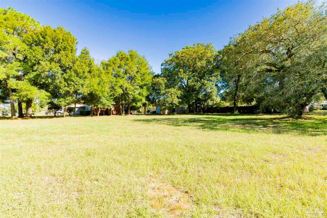 3570 N 12th Ave, Pensacola, FL 32503