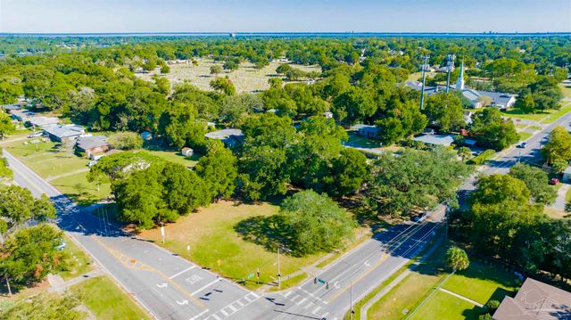 3570 N 12th Ave, Pensacola, FL 32503