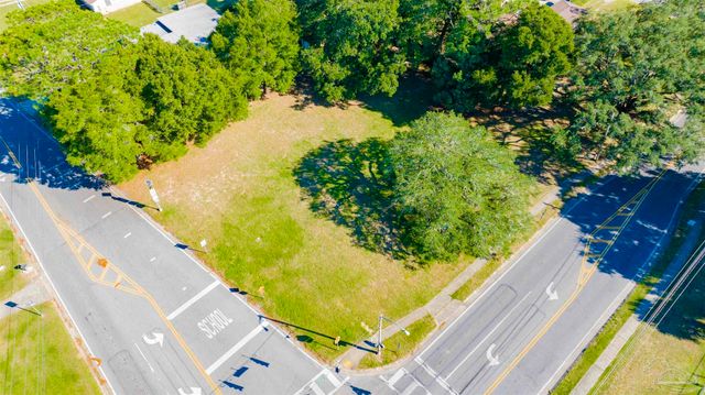 3570 N 12th Ave, Pensacola, FL 32503