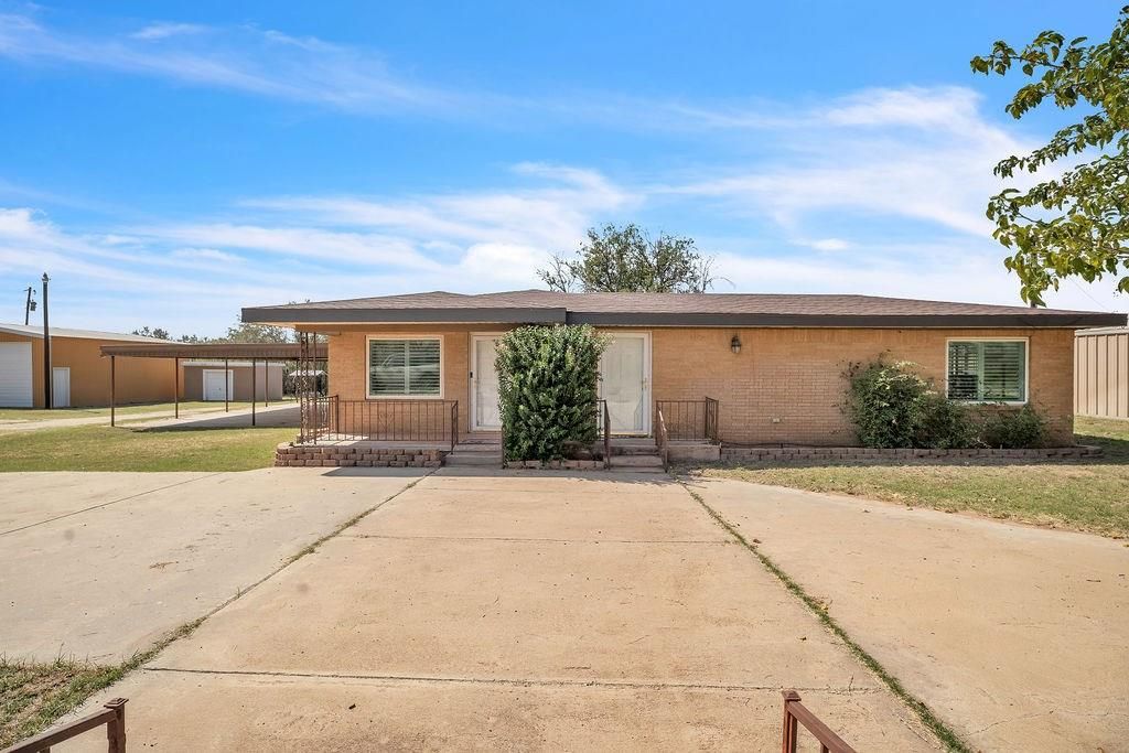 104&108 Salem Rd, Big Spring, TX 79720