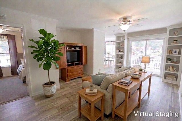 139 Robinhood Drive, Exeter, NH 03833