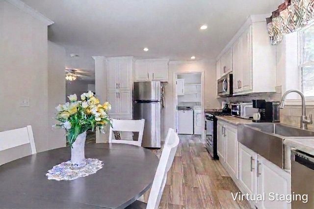 139 Robinhood Drive, Exeter, NH 03833