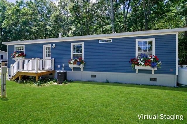 139 Robinhood Drive, Exeter, NH 03833