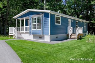 139 Robinhood Drive, Exeter, NH 03833