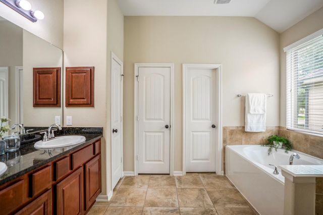 11210 Misty Willow Lane, Tomball, TX 77375