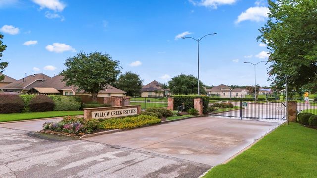 11210 Misty Willow Lane, Tomball, TX 77375