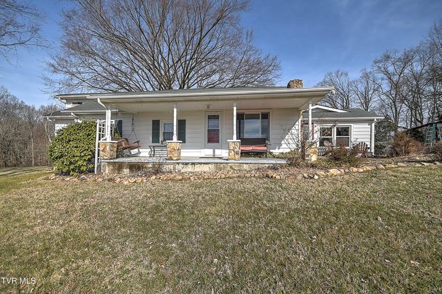 634 Cherokee Drive, Mount Carmel, TN 37645