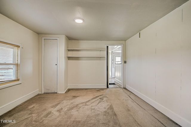 634 Cherokee Drive, Mount Carmel, TN 37645