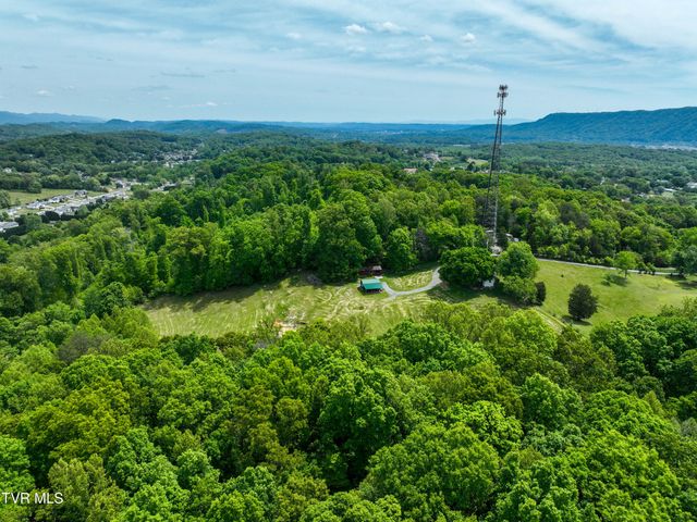 634 Cherokee Drive, Mount Carmel, TN 37645