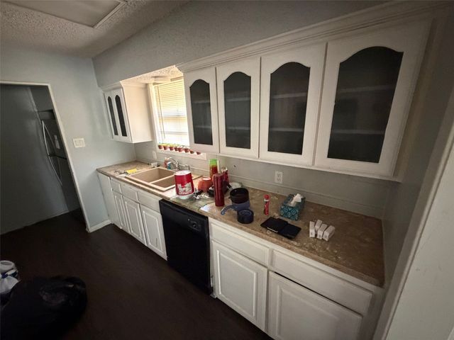 608 Donlee Road, Lancaster, TX 75134
