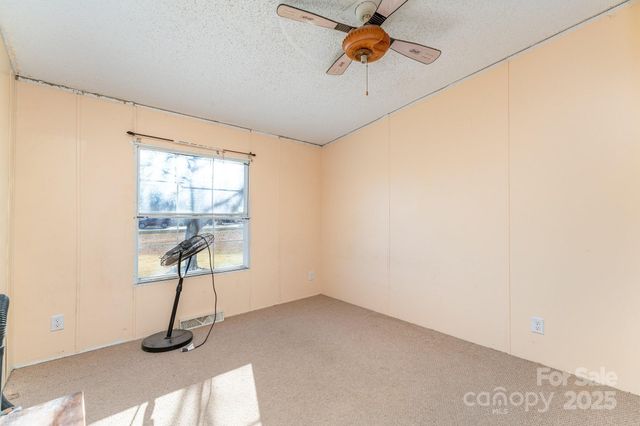 10092 Nc Highway 210 None, Four Oaks, NC 27524