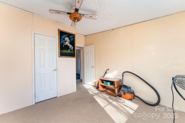 10092 Nc Highway 210 None, Four Oaks, NC 27524