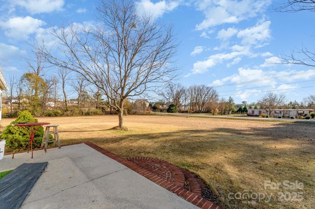 10092 Nc Highway 210 None, Four Oaks, NC 27524