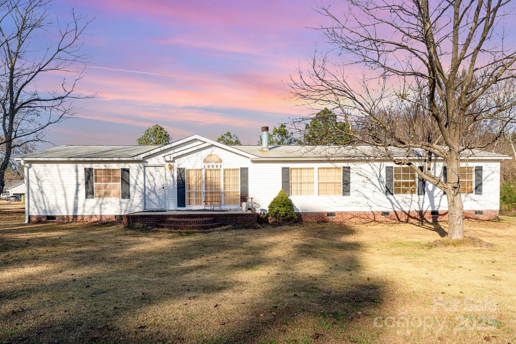 10092 Nc Highway 210 None, Four Oaks, NC 27524