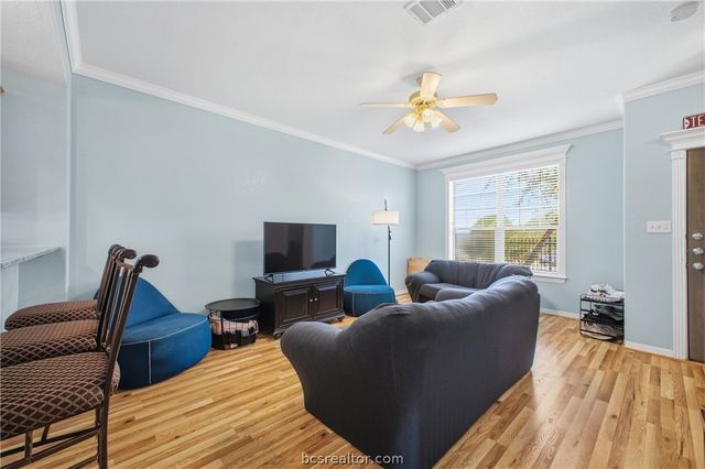 1000 Spring Loop 2105, College Station, TX 77840