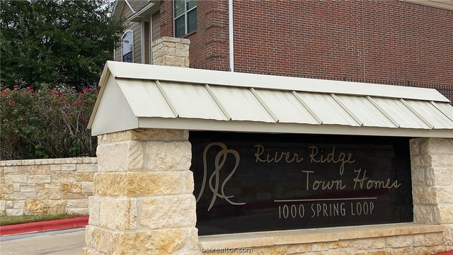 1000 Spring Loop 2105, College Station, TX 77840