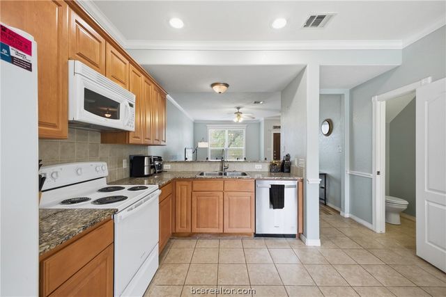 1000 Spring Loop 2105, College Station, TX 77840
