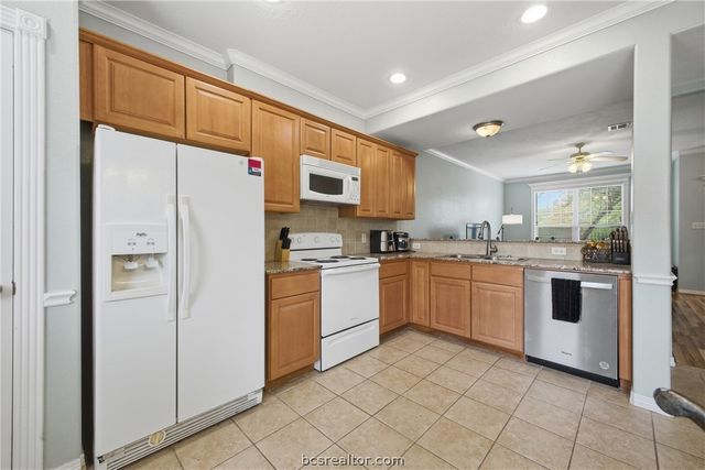 1000 Spring Loop 2105, College Station, TX 77840