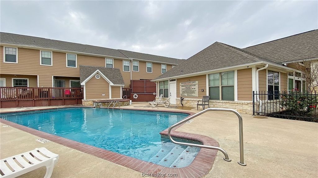 1000 Spring Loop 2105, College Station, TX 77840 — photo 3