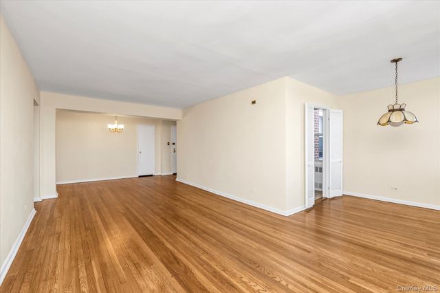 209-80 18 Avenue 6D, Bayside, NY 11360