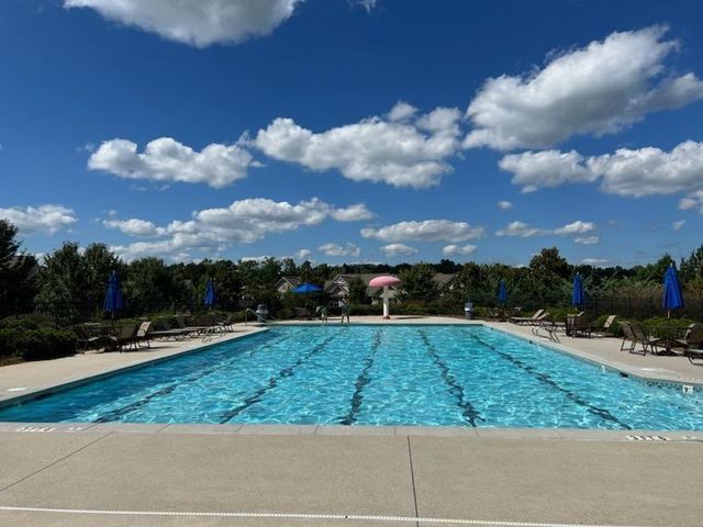 3328 Castleberry Village Circle, Cumming, GA 30040