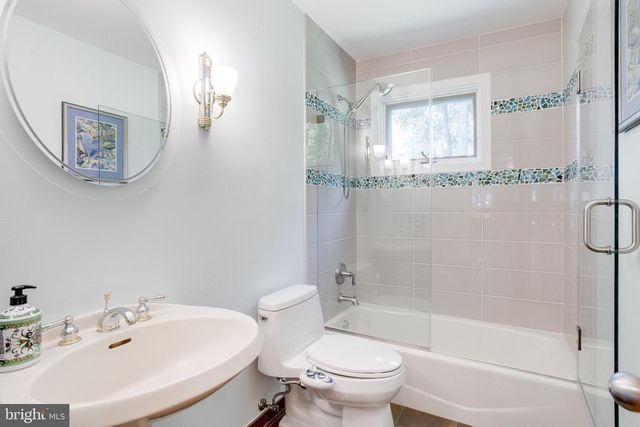 10501 OAK PLACE CT, Fairfax, VA 22030