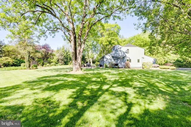 10501 OAK PLACE CT, Fairfax, VA 22030