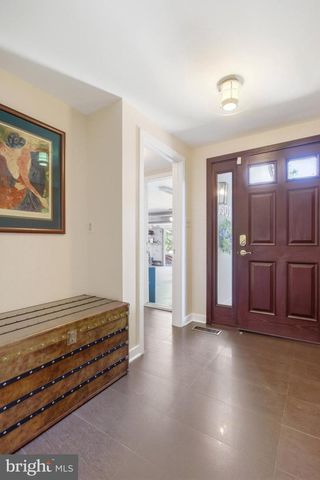 10501 OAK PLACE CT, Fairfax, VA 22030