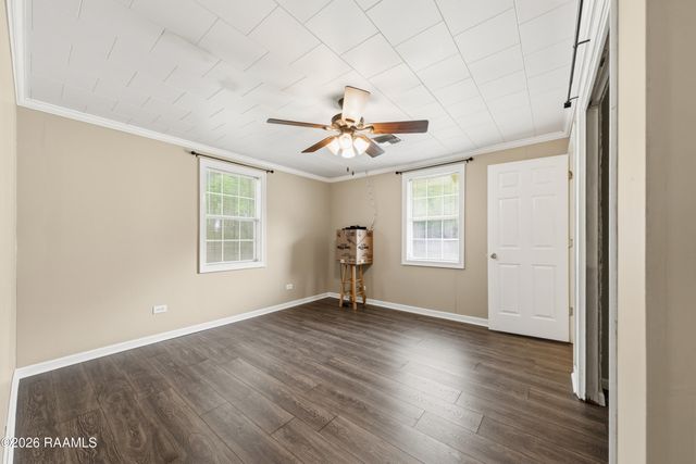 14239 Saint Elmo Road, Erath, LA 70533