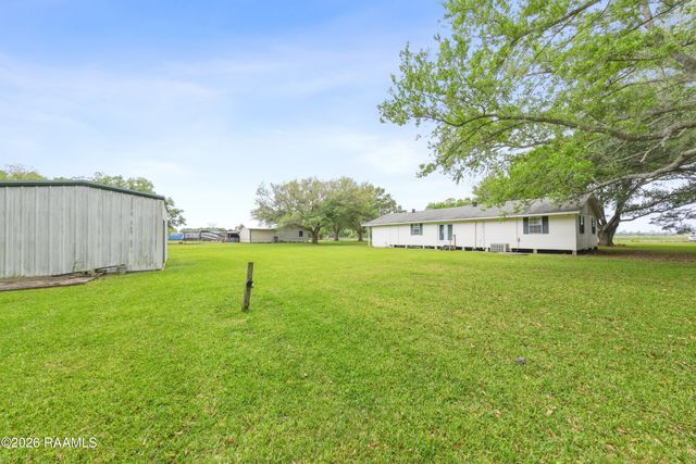 14239 Saint Elmo Road, Erath, LA 70533