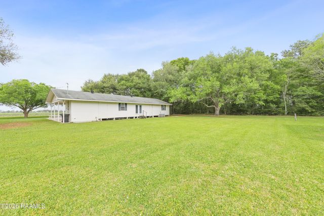 14239 Saint Elmo Road, Erath, LA 70533