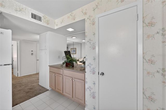 1612 CHEVY CHASE DRIVE, Sun City Center, FL 33573