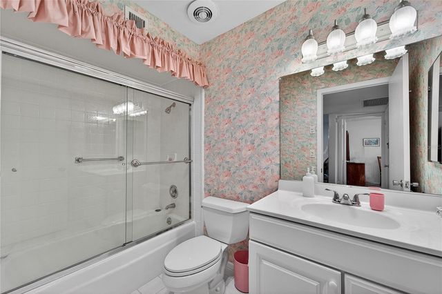 1612 CHEVY CHASE DRIVE, Sun City Center, FL 33573